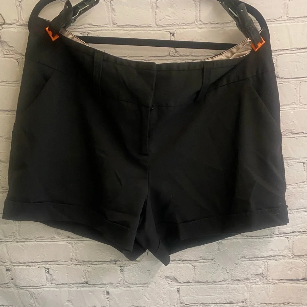 5/$20 Women’s Maurice’s Dress Shorts Black 17/18‎